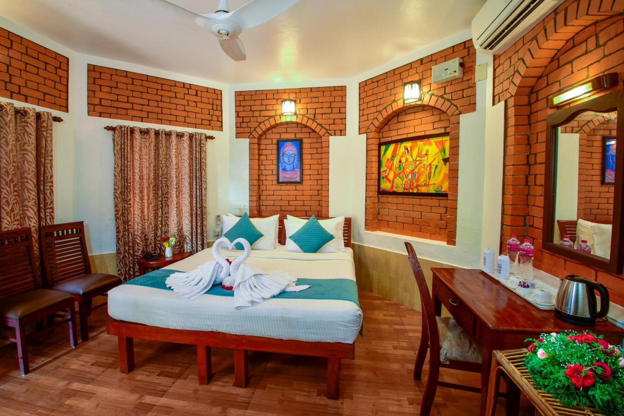 Krishnatheeram Ayur Holy Beach Resorts Varkala Exterior photo