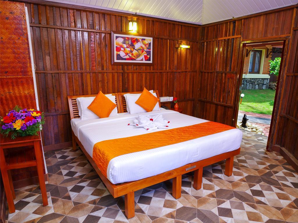Krishnatheeram Ayur Holy Beach Resorts Varkala Exterior photo